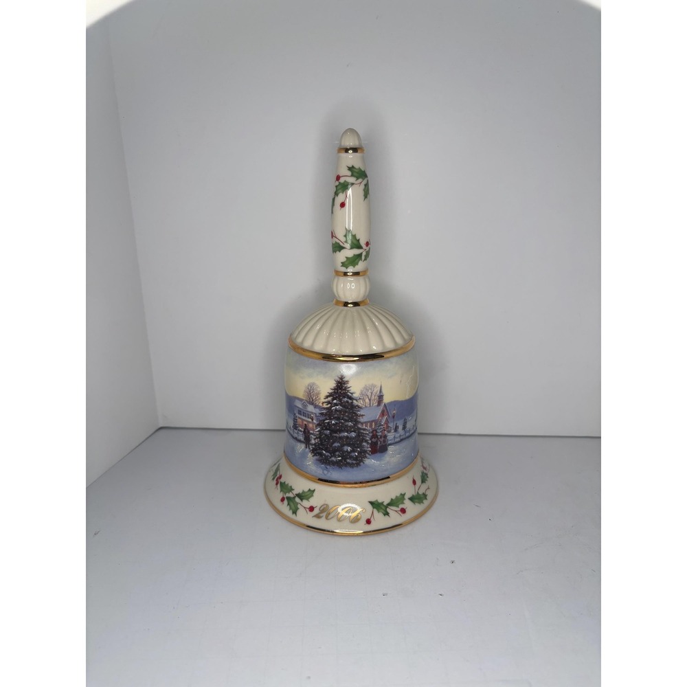 LENOX Gold Plated Trim Annual Holiday Bell 2006 7.5" Christmas Eve on Main St